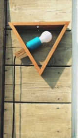 gallery/lamp_driehoek_enkel